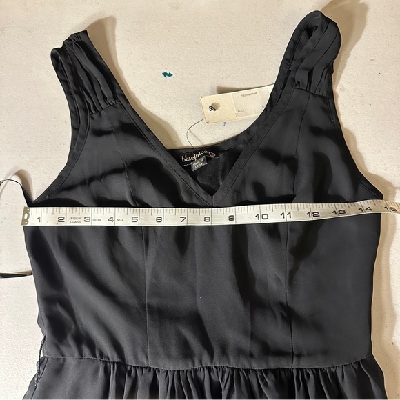 Blue juice XS Black assymetrical dress with zipper and lining - Picture 12 of 12